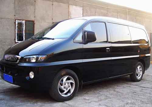 重慶江淮瑞風7-11座商務租車帶司機多少錢一天？